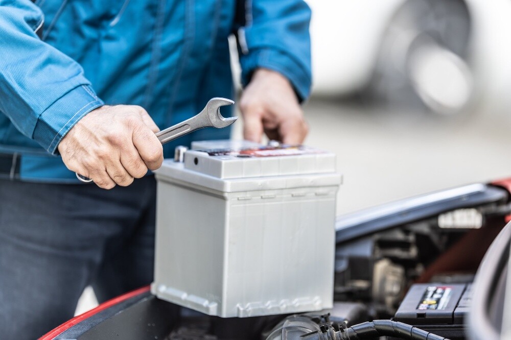 car battery free delivery qatar - 1
