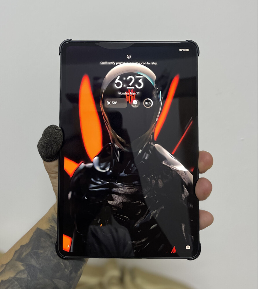 SALE -REDMAGIC ASTRA GAMING TABLET  - 1