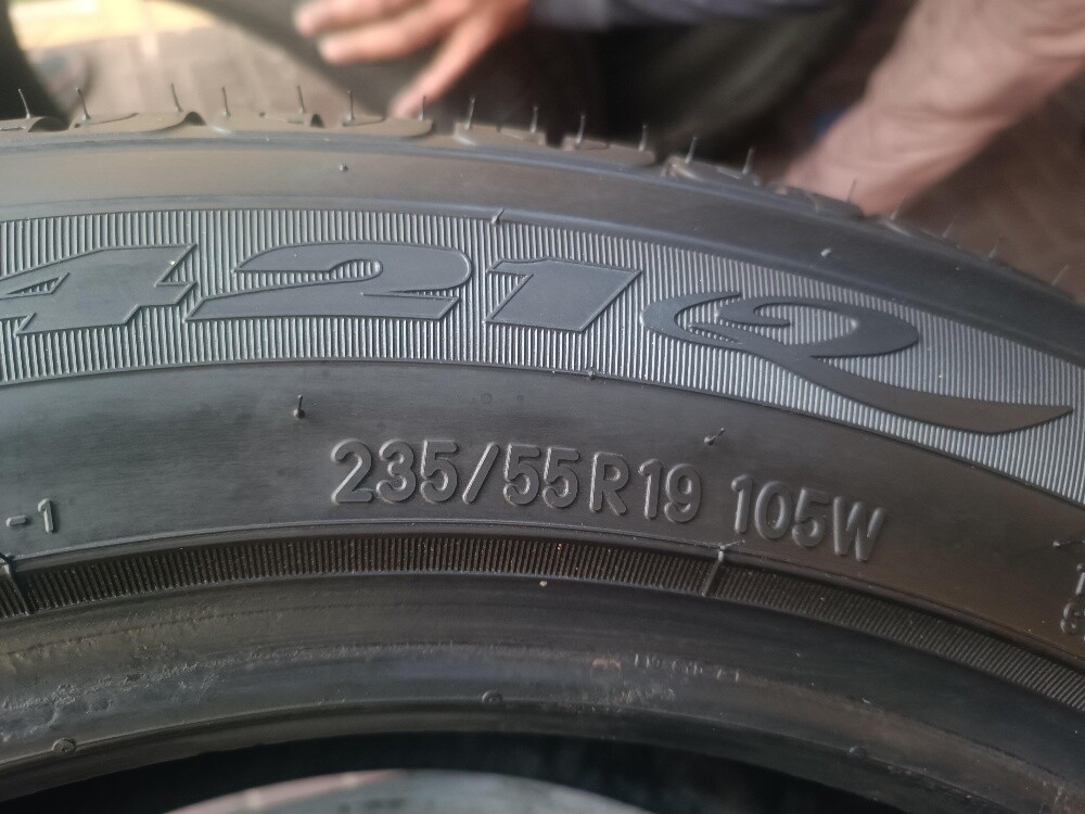 235/55/19" japan tyre - 4