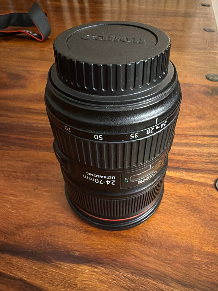canon lens Ef 24-70 mm mark II - 1