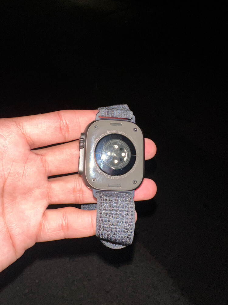 Apple Watch Ultra 2 - 4