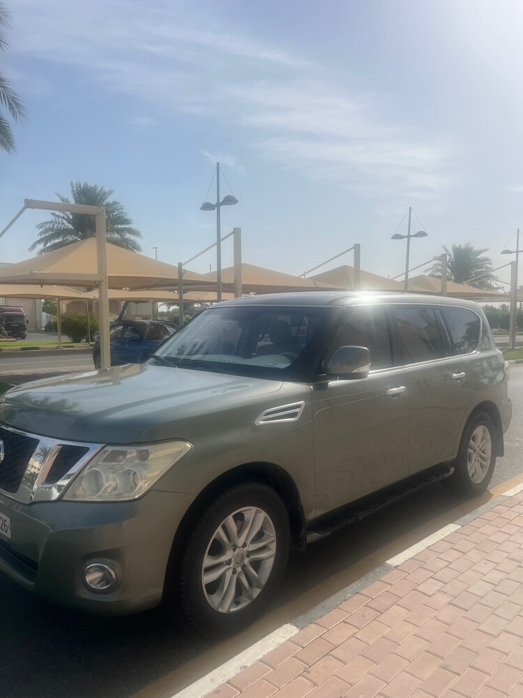 Nissan 2010 LE - 3