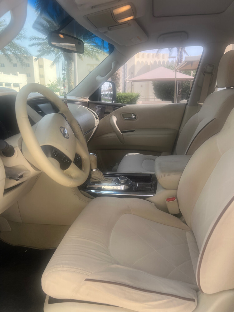 Nissan 2010 LE - 7