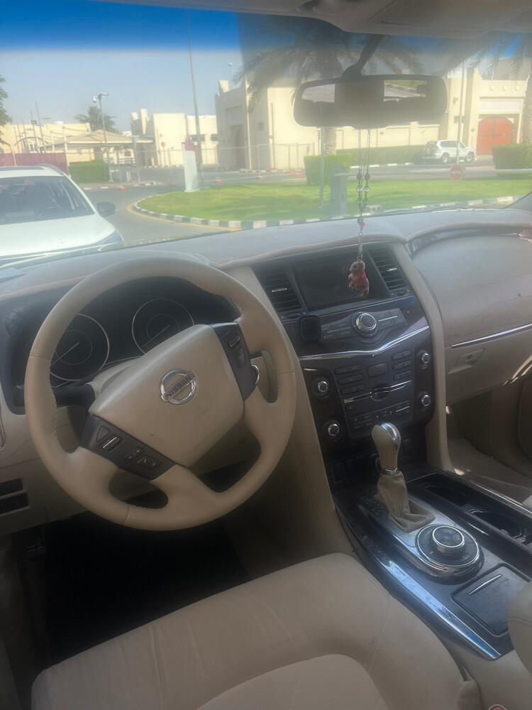 Nissan 2010 LE - 6