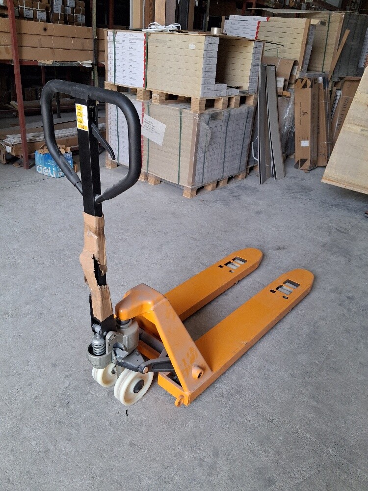 hand pallet jack - 1