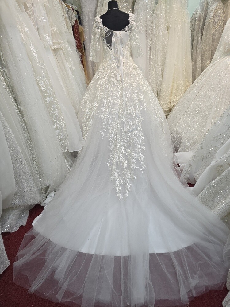 Brand new wedding gown for sale or - 5