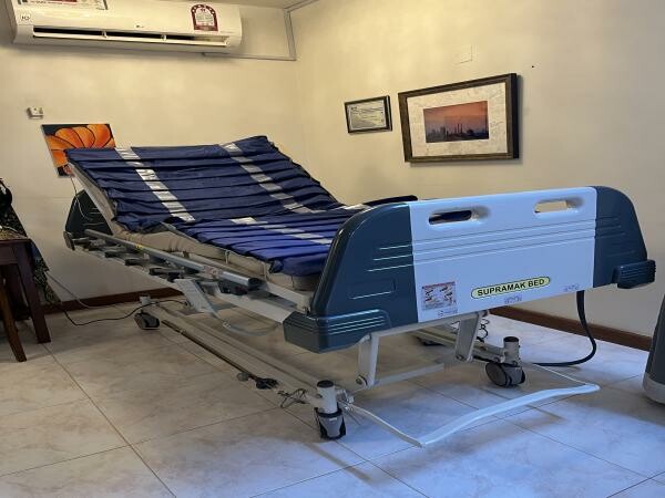 Medical Bed + Air Mattress - 1