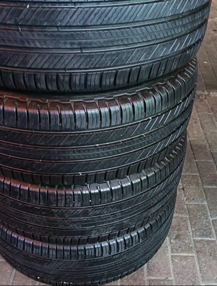 285/65/17" Michiline tire - 2