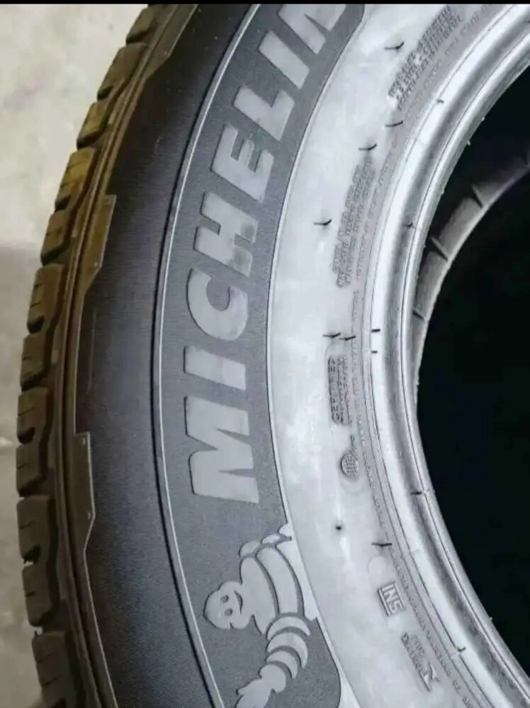 285/65/17" Michiline tire - 3