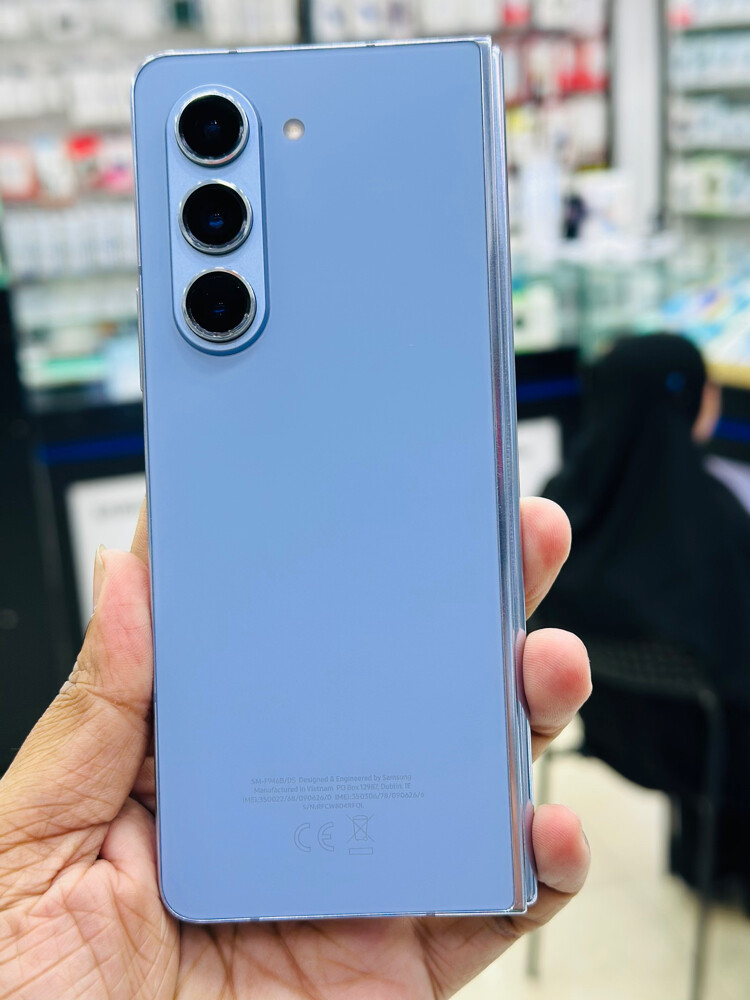 Samsung Galaxy Z fold 5 - 6