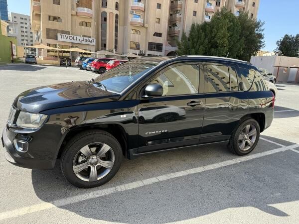 سيارة جيب كومباس للبيع - 1