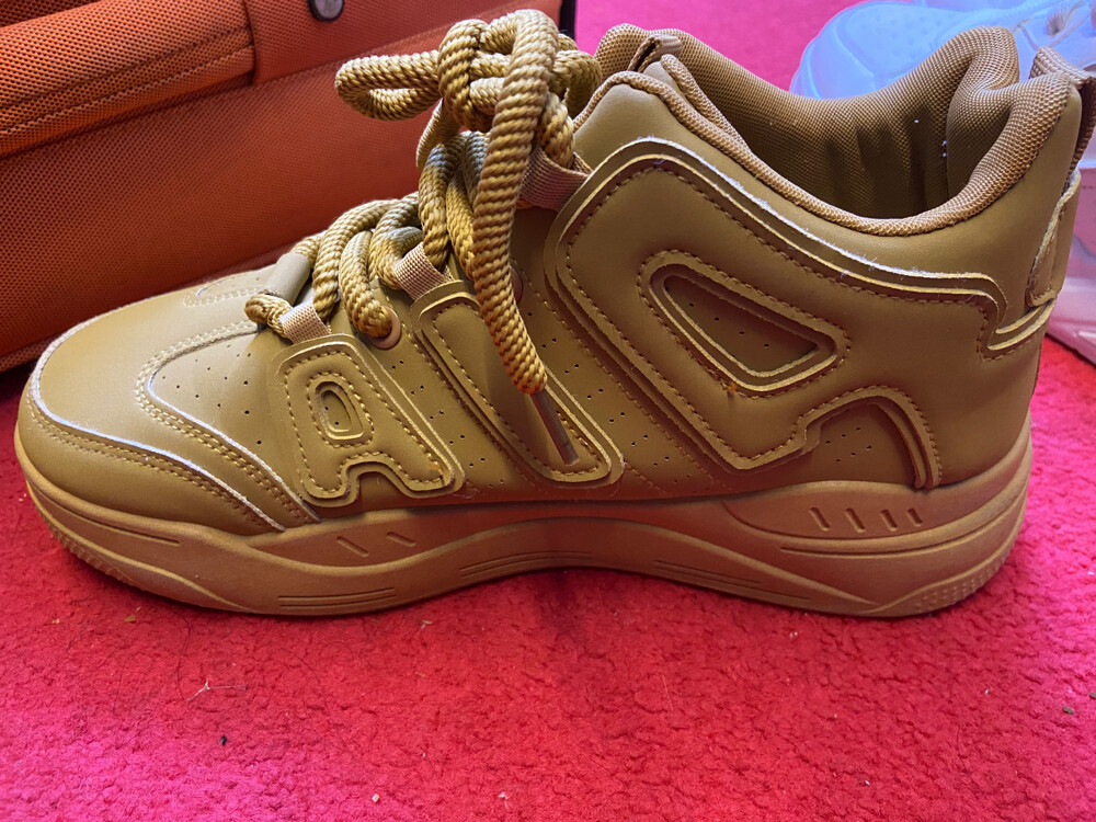 sneaker - 2