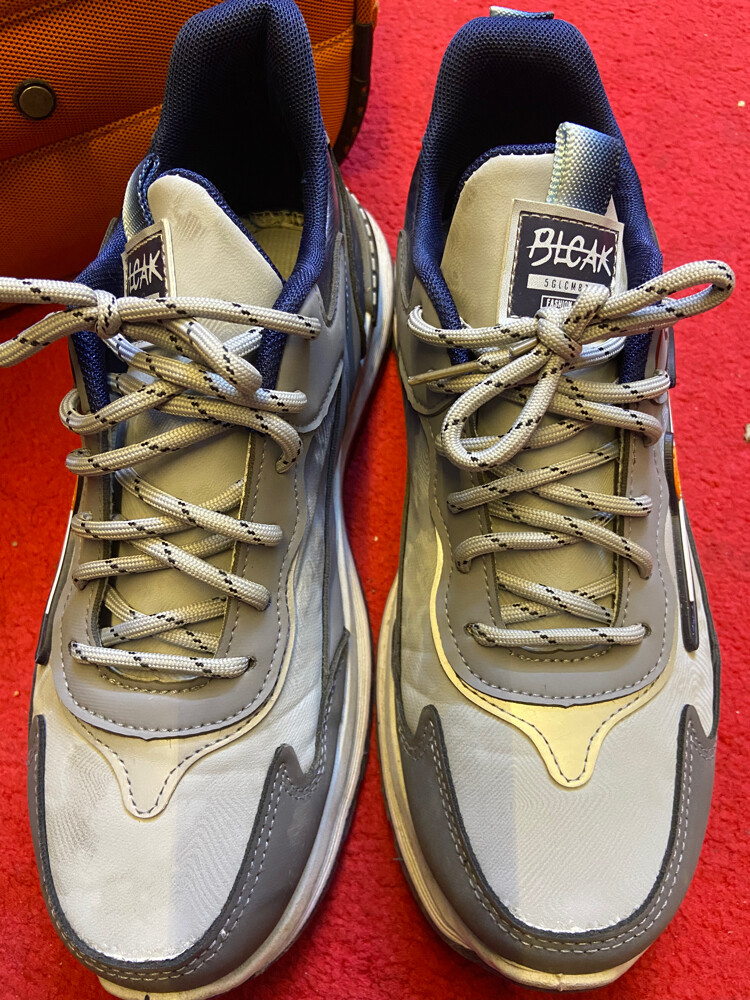 sneakers - 2