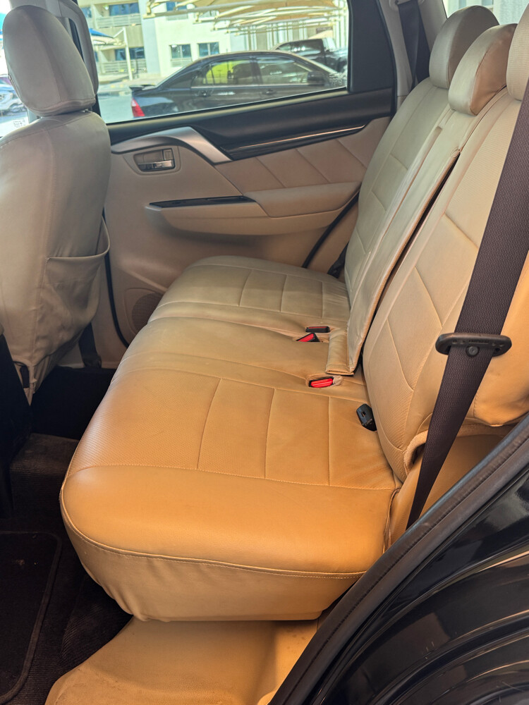 Mitsubishi Montero sports 2017 - 7