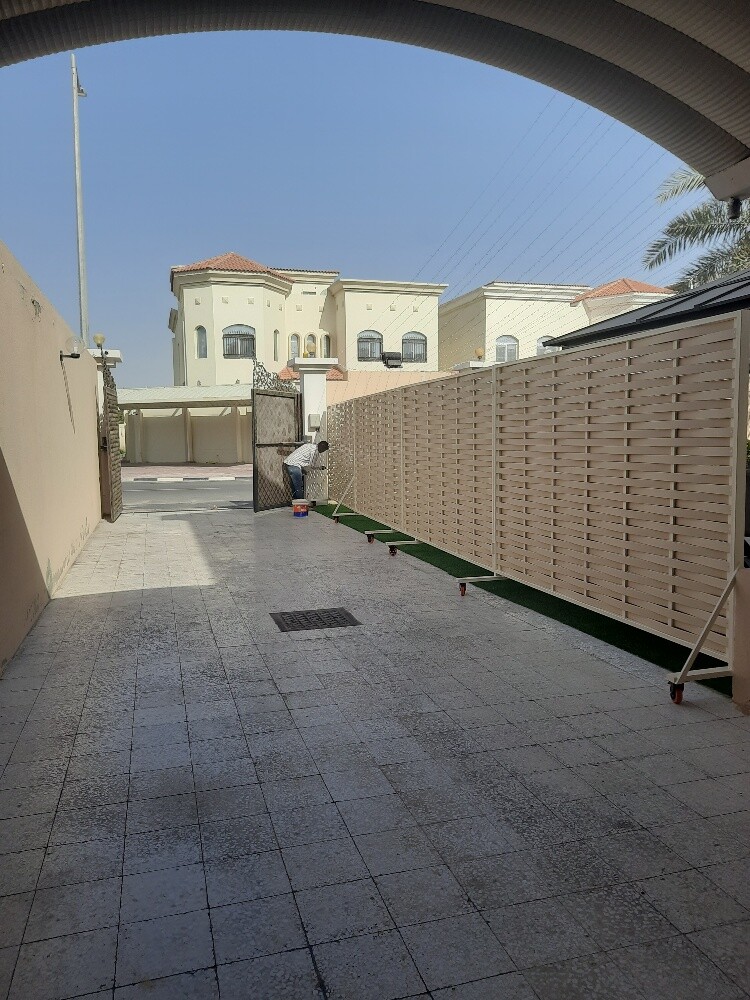 متخصصون في جميع انواع سواتر (يو ب - 4