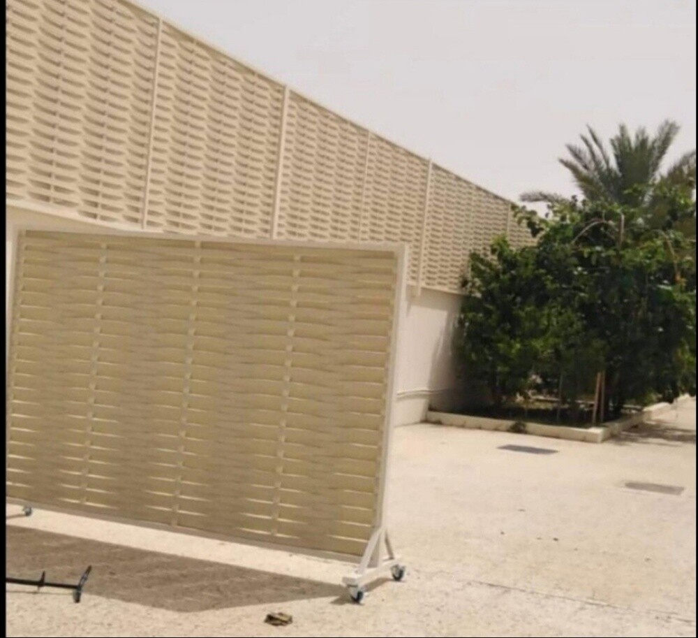 متخصصون في جميع انواع سواتر (يو ب - 2