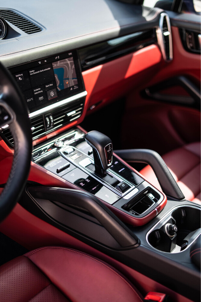 Porsche Cayenne 2020 - 9
