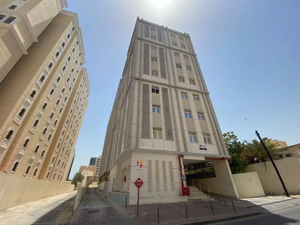 للبيع عماره سكنيه استثمارية - 2
