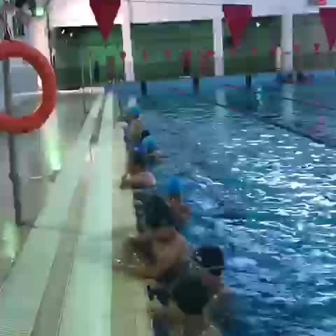 'إسبح '!! كوتش دالين . كل الفيآت. - 1