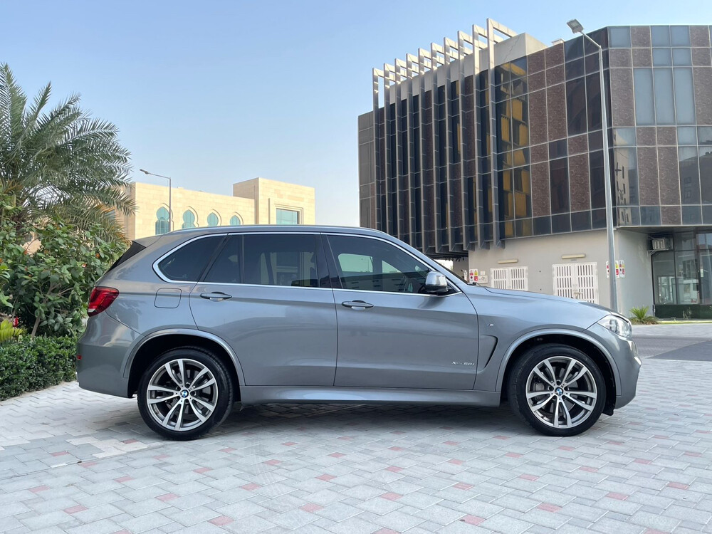 BMW X5 50i 2016 - 6