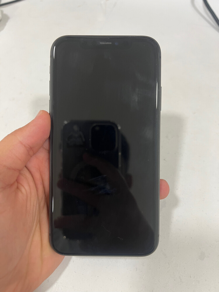 iPhone 11 - 2