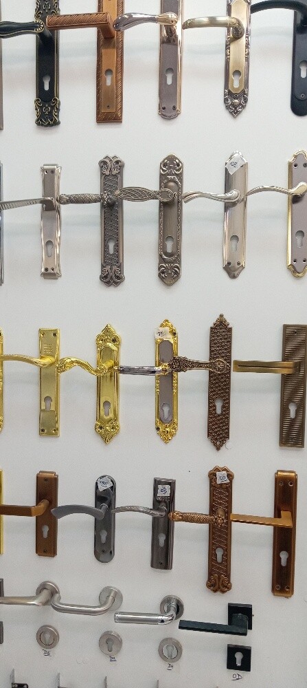 نجار أبواب واقفال - 1