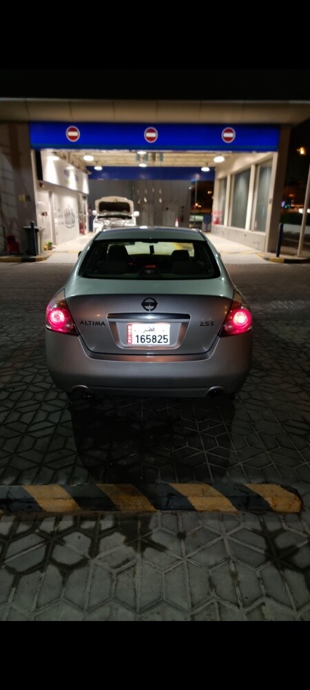 Nissan altima - 2