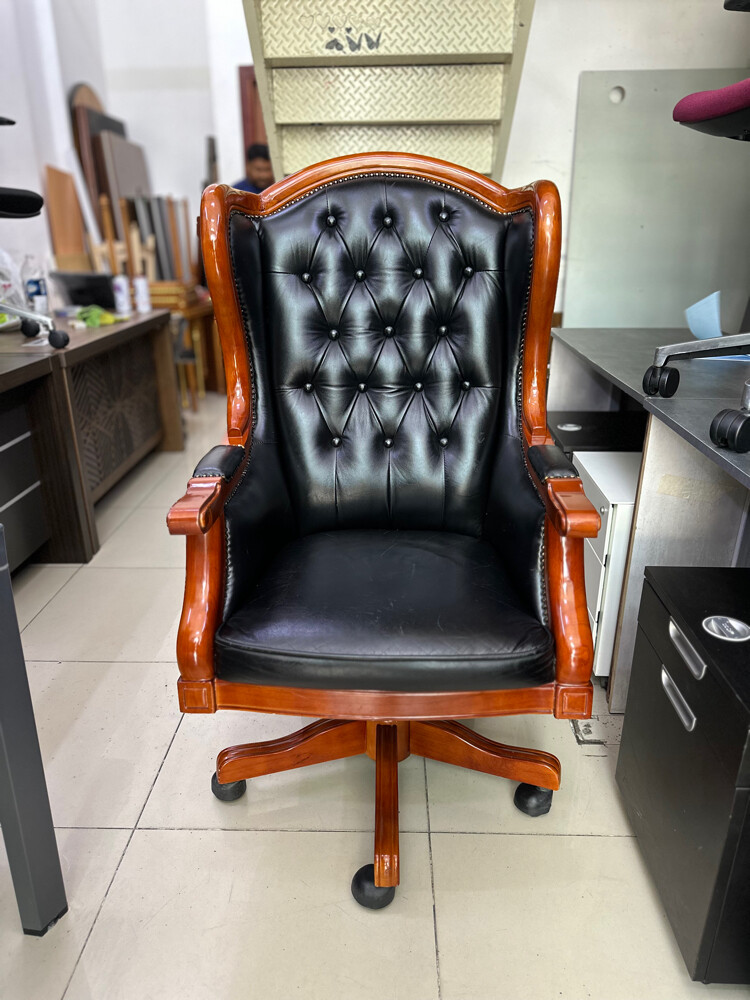 Used Office Furniture — 33087737 - 30