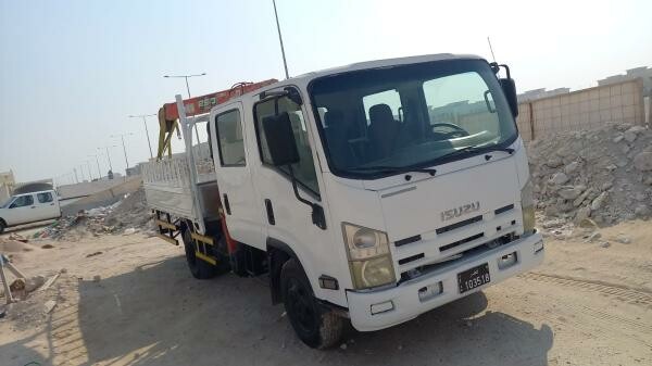 Isuzu Pickup 2010 Model with Crane - 3