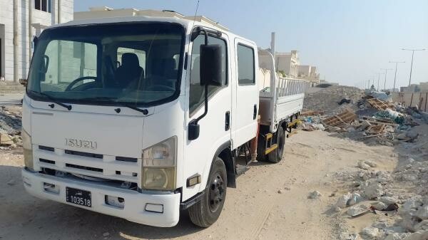 Isuzu Pickup 2010 Model with Crane - 11