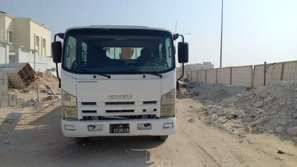 Isuzu Pickup 2010 Model with Crane - 14