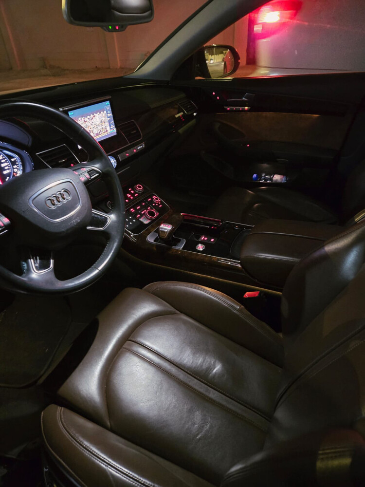 URGENT SALE! Audi A8 L 2017 - 7