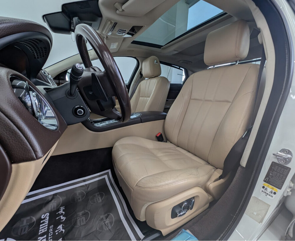 2019 Jaguar XJL -Good condition - 5