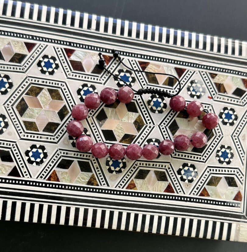 للبيع ياقوت طبيعي - 1