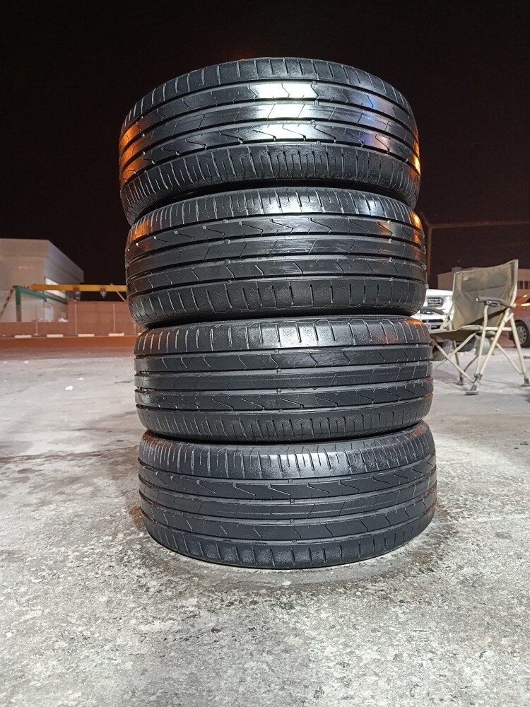 215/55/17 Hankook Tyre - 11