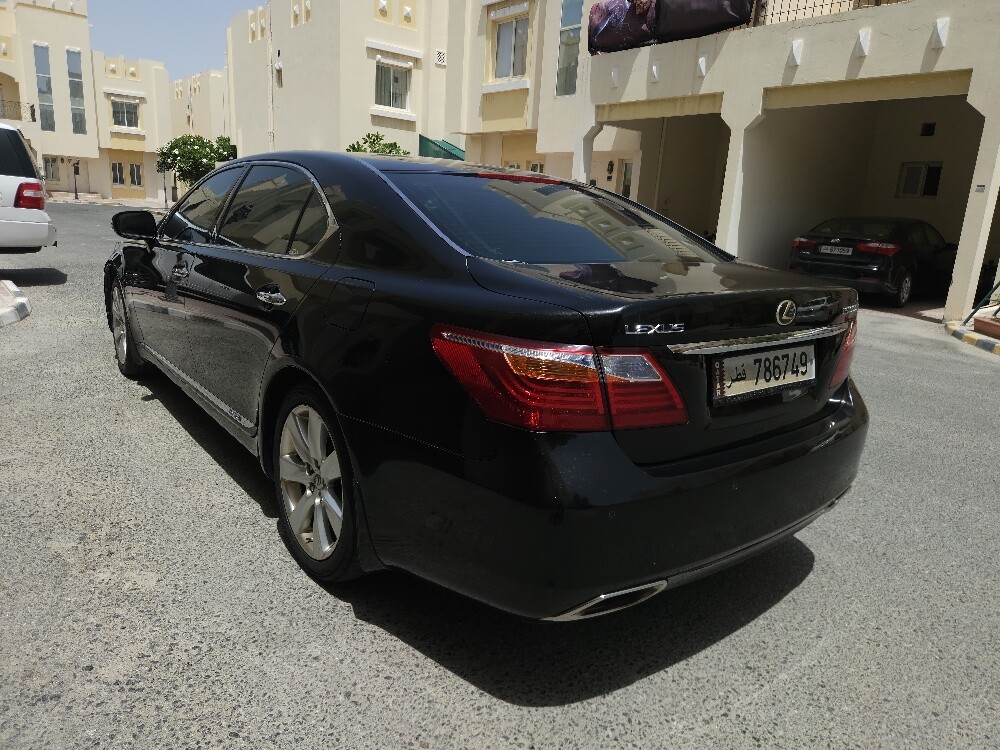 2011 Lexus LS 600hL - 7