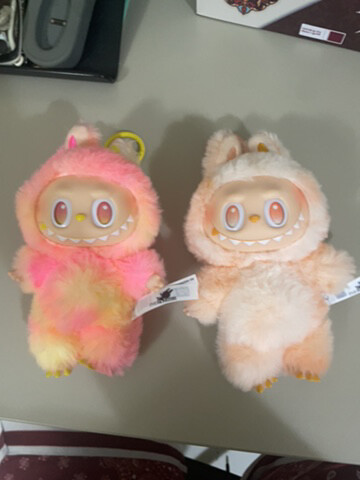labubus Authentic - 1