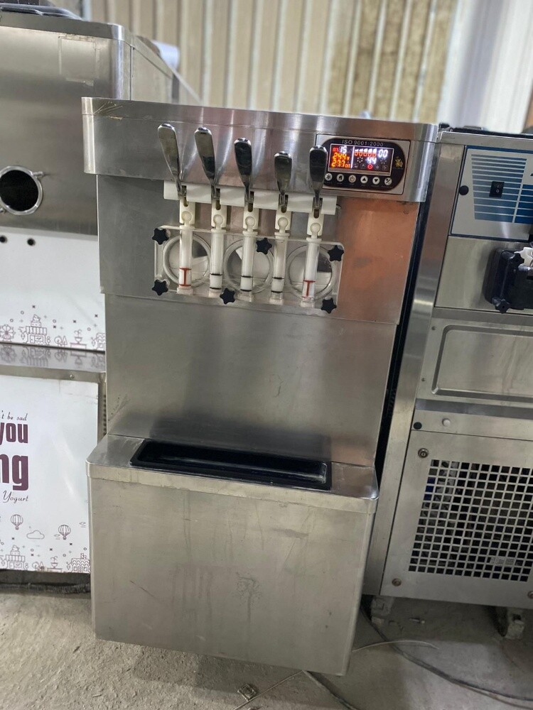 ice cream machine - 11