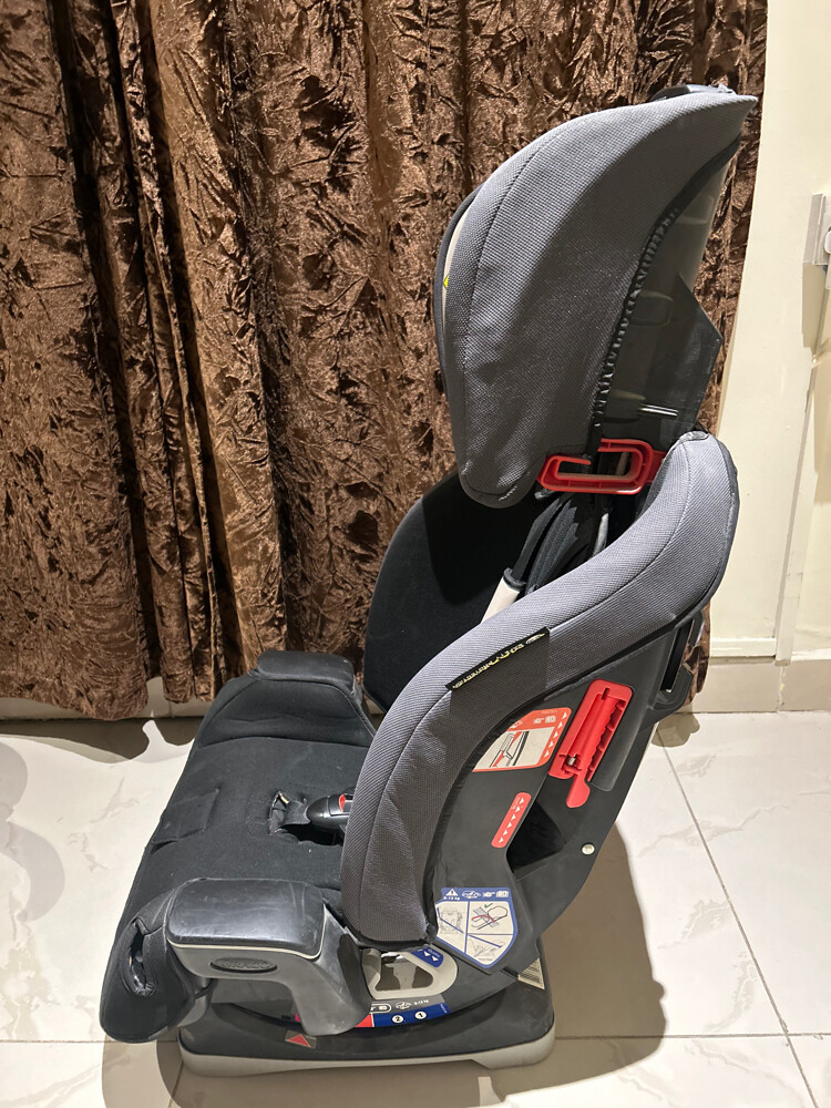 GRACO toddler car seat - 4