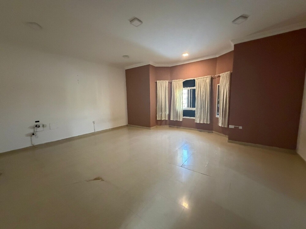 Villa for rent in Ain Khaled - 12