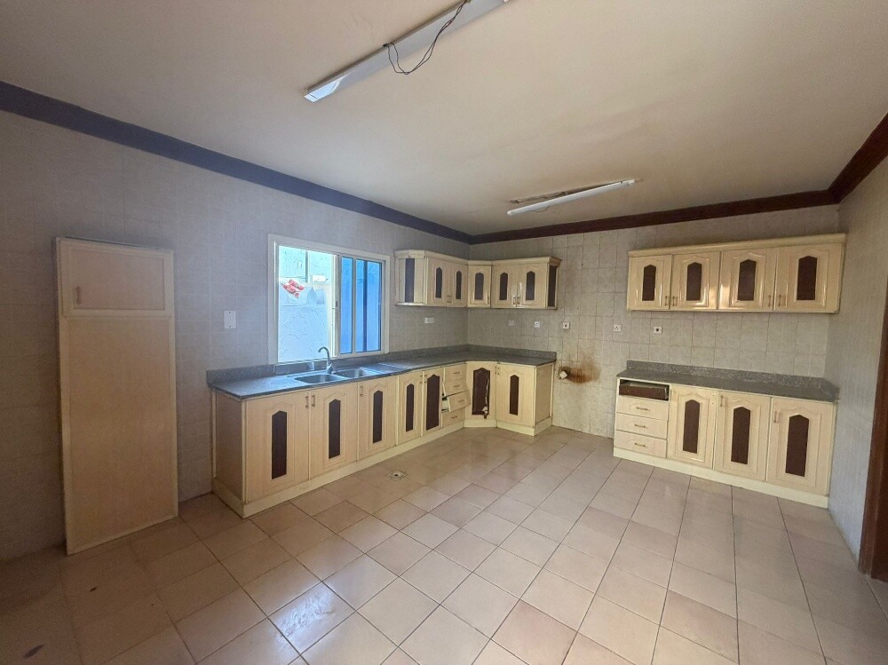 Villa for rent in Ain Khaled - 11