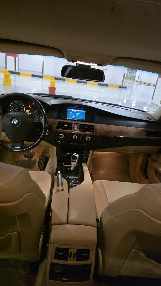 bmw 523 2009 - 2