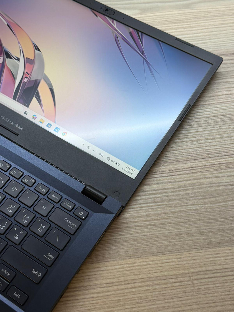 Asus ExpertBook - 1