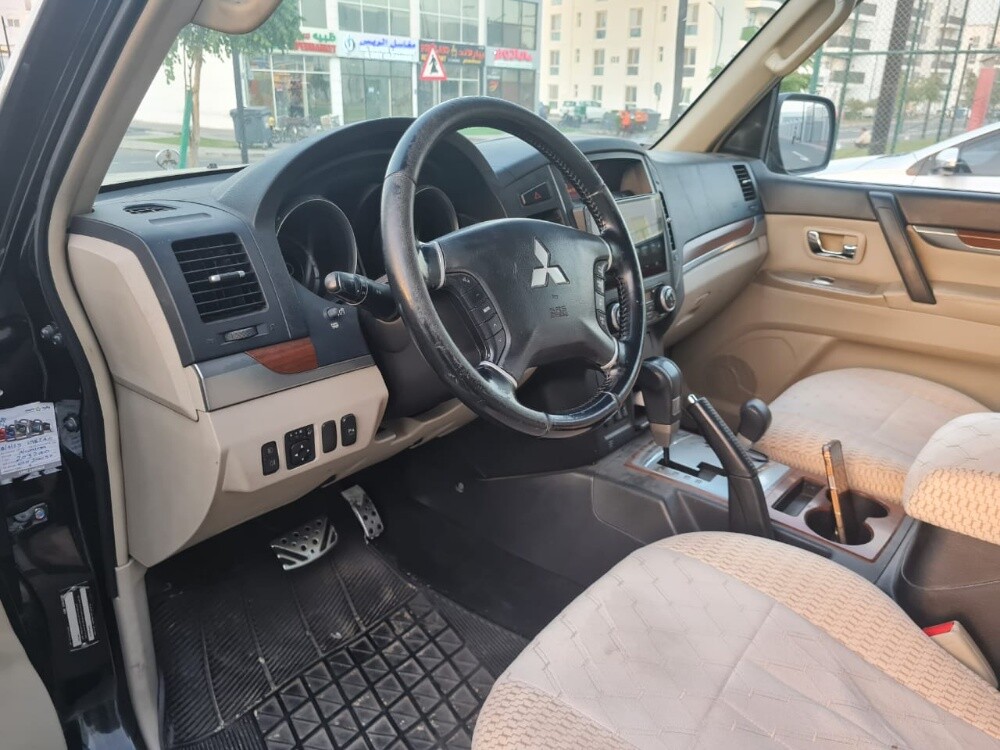 Mitsubishi pajero - 2
