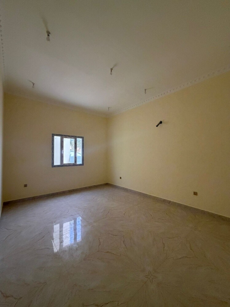 للبيع عمارة فريج كليب - 3