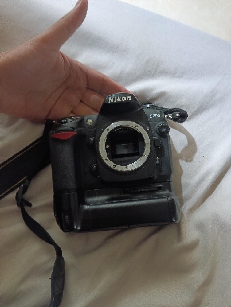 Nikon D1 - 2