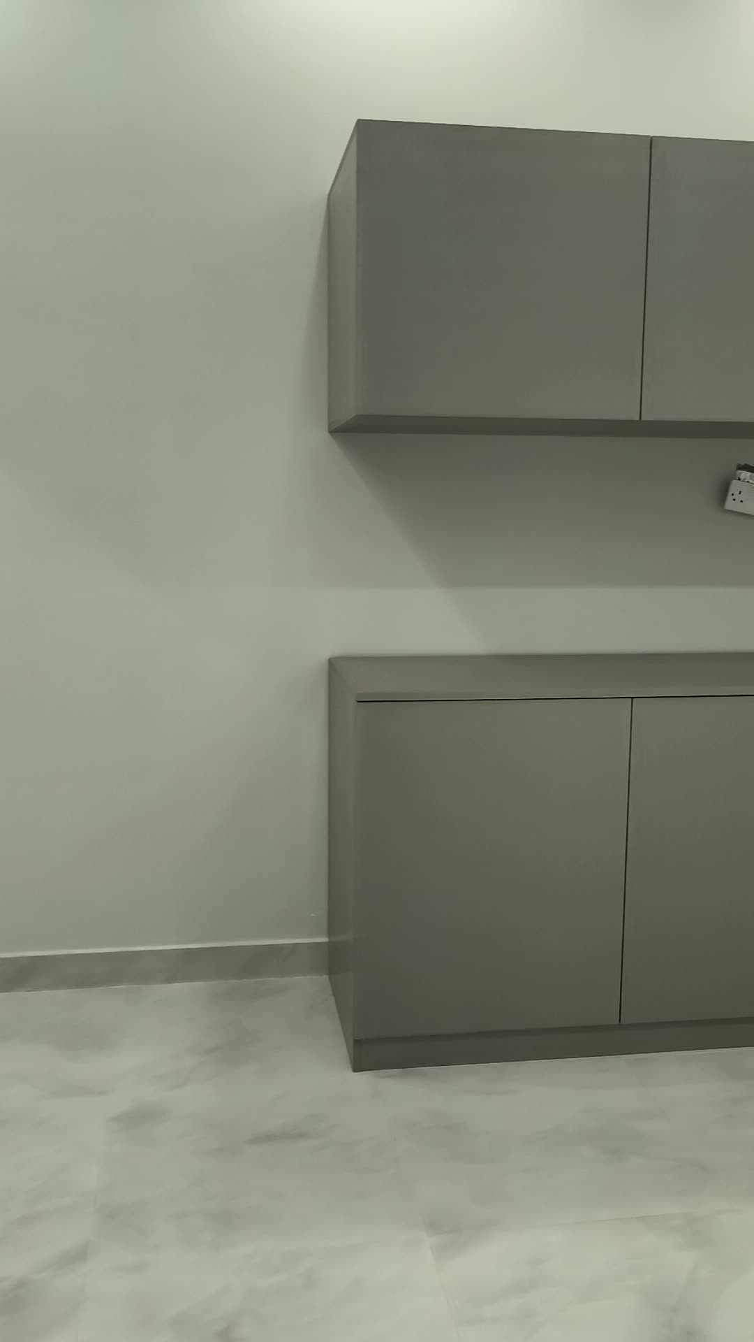 Kitchen Units. - 5