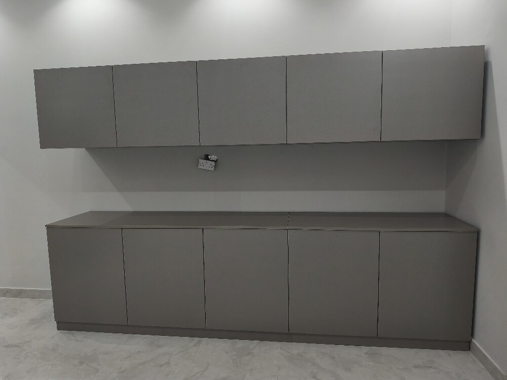 Kitchen Units. - 1