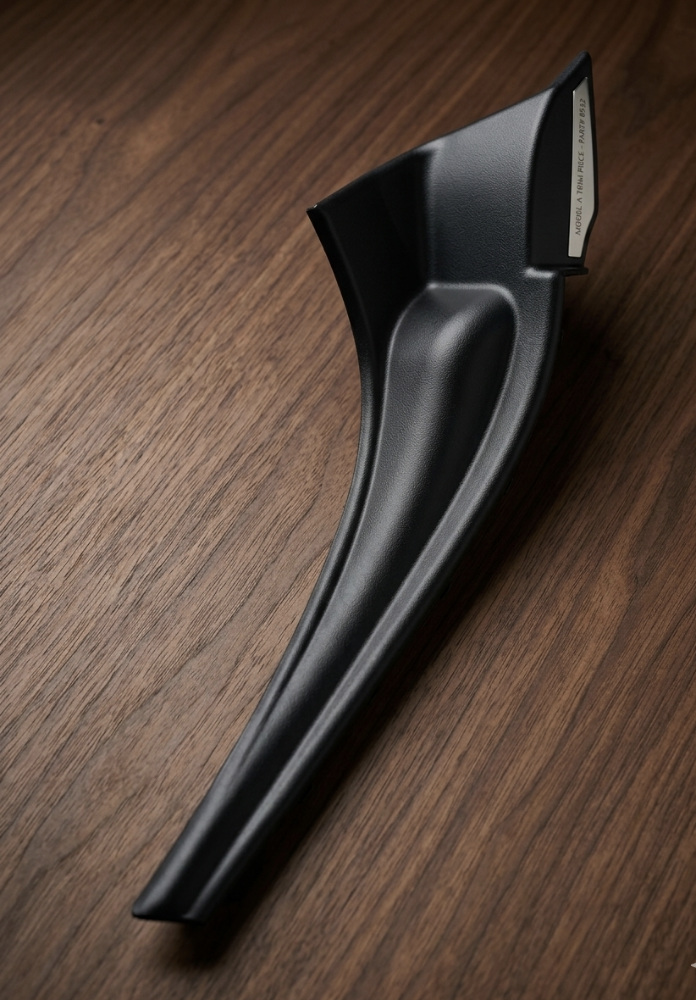 Front Windshields Wipers Cowl Cover - 4