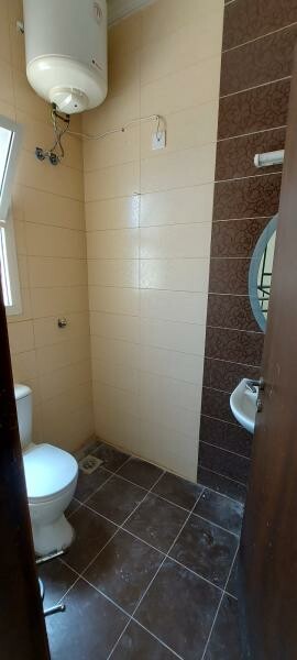 Commercial building for rent - 7